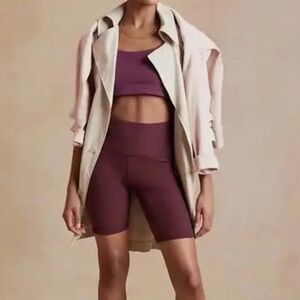 Banana Republic Women's Maroon Bike Shorts